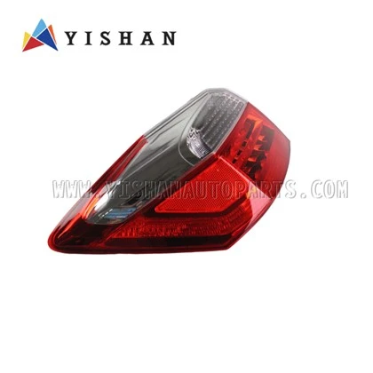 HONDA ACCORD 2014-2015рік ЗАДНЯ ЛАМПА 33550-T2A-H01